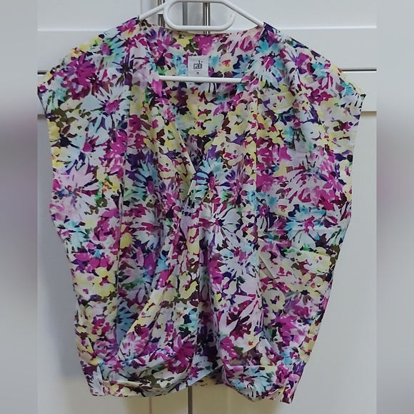 Cabi Floral Eden Faux Wrap top - Picture 3 of 12